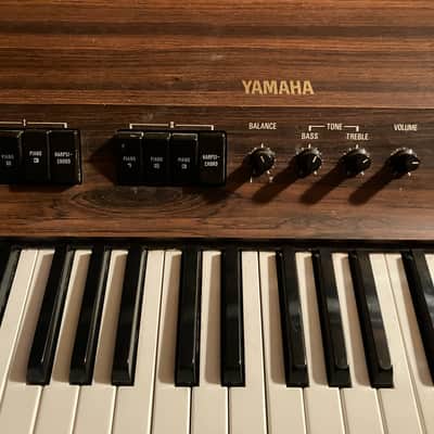 Yamaha CP30 Electronic Piano 1977 - Woodgrain image 3