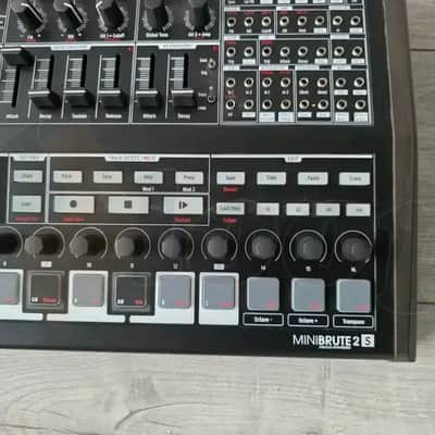 Arturia MiniBrute 2S Noir Edition image 7