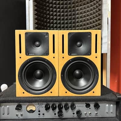 Genelec HT206B – Pair of Active Bi-Amplified Monitors – Made in Finland – Excellent Condition image 1