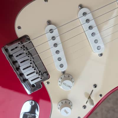 Fender Stratocaster 50th anniversary 2004 - Chrome Red image 10