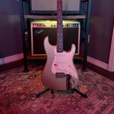 MINT John Mayer Fender Stratocaster Shoreline Gold w/ Racing Stripe image 2