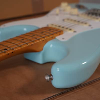 Fender Classic Series '50s Stratocaster (2018) Daphne Blue image 6