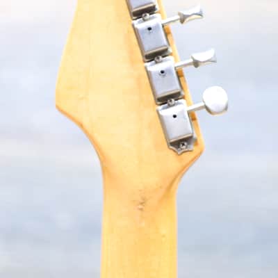 Fender '57 Vintage Stratocaster Re-issue Lake Placid Blue Electric Guitar w/Case image 8