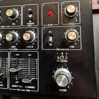 Roland SH-1000 37-Key Synthesizer 1973 - 1978 - Black/Wood image 8