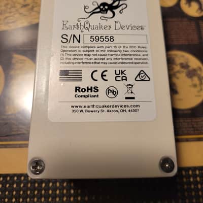One of a Kind - EarthQuaker Devices Plumes Small Signal Shredder 2019 - Black and white image 7