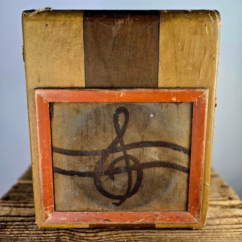 Silvertone Model 1300 1949 - 2-Tone Tan with Treble Clef Luther Perkins / Johnny Cash image 1