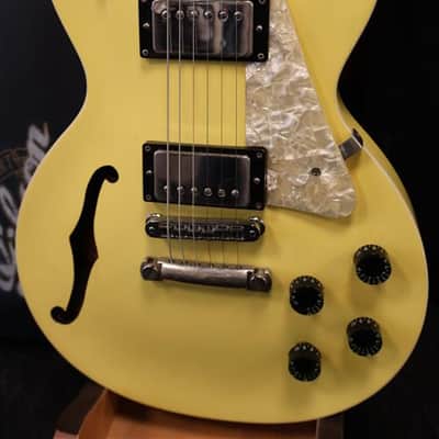 Gibson 1997 Les Paul Custom Shop Catalina Custom image 2