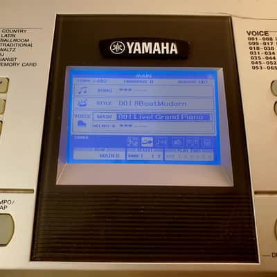 MUST SEE!!! YAMAHA DGX 305 SEMI-WEIGHTED 76-KEY DIGITAL PIANO IN AMAZING CONDITION! image 13