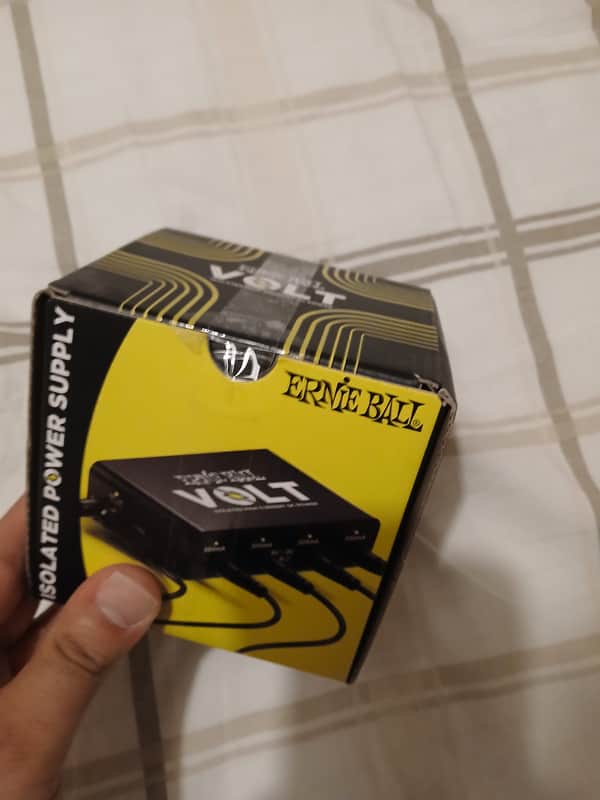 Ernie Ball Volt Power Supply