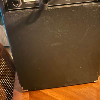 Yorkville BassMaster XM50 – 50W 1x10 Bass Combo Amp amplifier image 5
