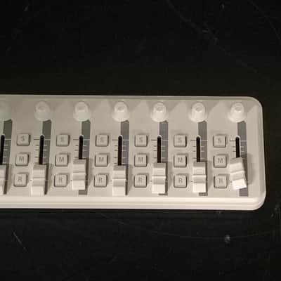Korg nanoKONTROL2 Slimline USB MIDI Control Surface 2011 - Present - TGHM image 4