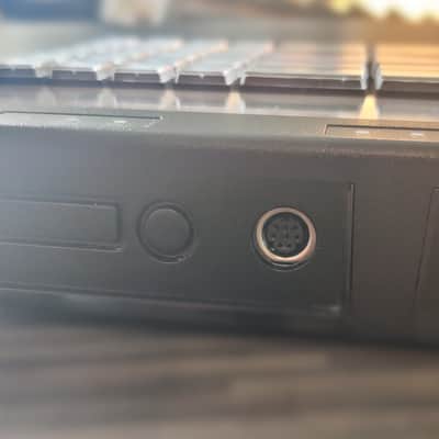 AVT MAGIC TH2 Plus RM Telephone Hybrid image 3