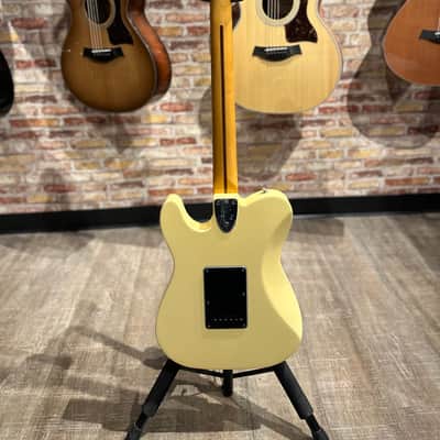 Fender Vintera II 70s Telecaster Deluxe - Vintage White image 9
