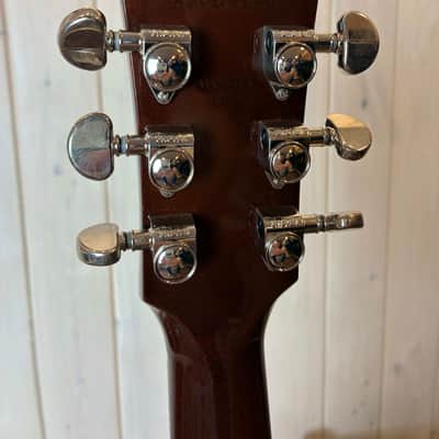 Gibson J-45 Standard 2025 - Honey Burst image 8