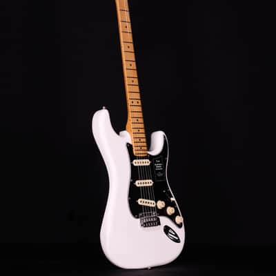 Fender Player II Stratocaster, Maple FB, Polar White image 8