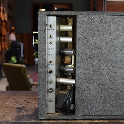 Silvertone 1482 1960's image 3