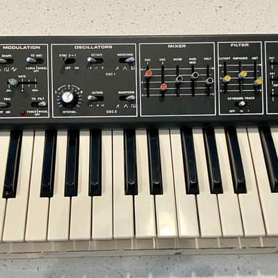 Moog Liberation 1980 - 1981 - White / Black image 2