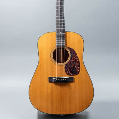 Martin D-18V 2009, Natural image 3