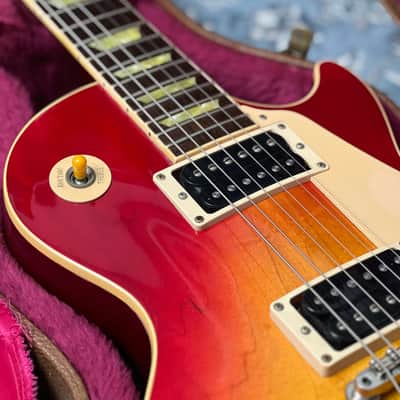 Gibson Les Paul Classic 2000 - Vintage Sunburst image 3