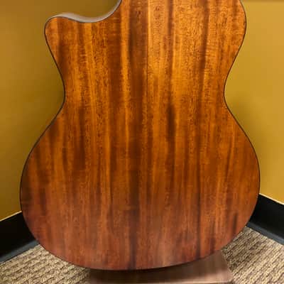 Taylor 324ce Baritone-6 LTD Tropical Mahogany Top & Neck, West African Crelicam Ebony Fretboard with Case image 13