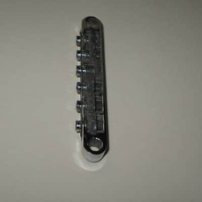 visibly used / relic'd real player's wear Epiphone B-2 metric ABR-1 vintage style bridge CHROME, large posts mounting pieces (NO anchors) early 2000s (for some import guitars that use this style bridge) will NOT fit on Gibson - mounting holes are too big image 22