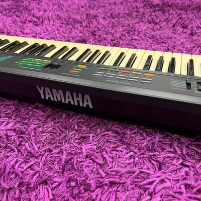 Yamaha PSR-6 Retro FM Synthesizer image 4