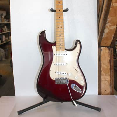 2006 Fender Standard Stratocaster Made in Mexico Midnight Wine W/Hard Shell Case image 1
