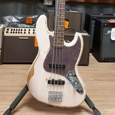 Fender Flea Artist Series Road Worn Signature Jazz Bass 2016