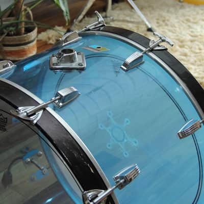 Ludwig Vistalite 70s Bass drum 24x14 blue acrylic image 7