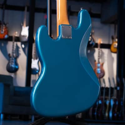 FENDER VINTERA II 60'S JAZZ BASS - LAKE PLACID BLUE image 3