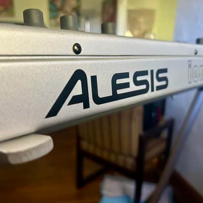 Alesis Ion 49-Key Analog Modeling Synthesizer 2000s - Silver image 5