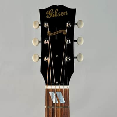 2024 Gibson 1942 Banner Southern Jumbo Reissue image 2