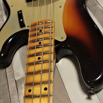 Fender Custom Shop 1959 Precision Bass - Journeyman Relic 3 Tone Sunburst image 5