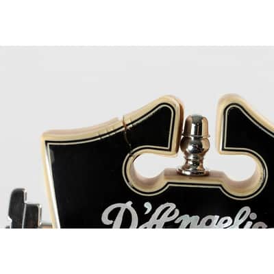 D'Angelico Premier Series Bedford SH Limited-Edition Electric Guitar with Tremolo Regular Champagne image 4
