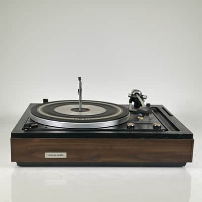 Elac Miracord 42 Vintage Turntable Realistic image 3