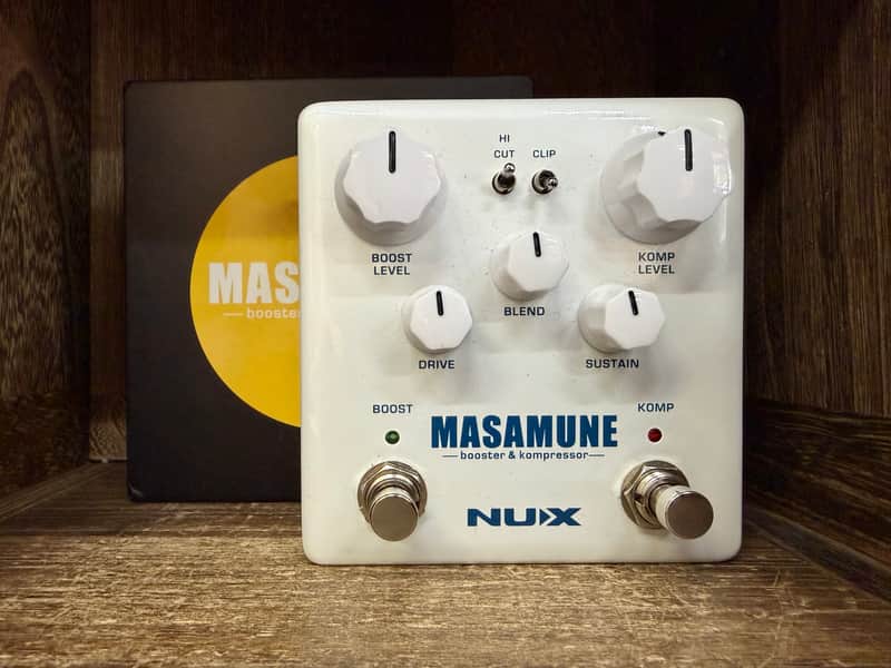 NuX NBK-5 Masamune With Box Booster and Kompressor 2010s - White