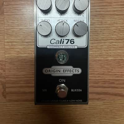 Origin Effects Cali76 Compact Deluxe Compressor Limited Edition 2020 - 2021 - Inverted Black image 1