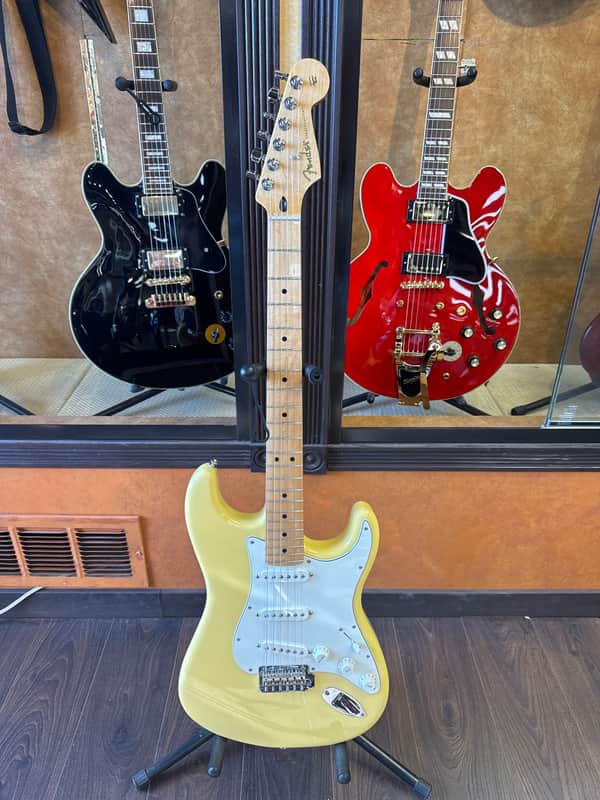 Fender Player Stratocaster 75th Anniversary with Maple Fretboard 2018 - 2024 - Buttercream image 1