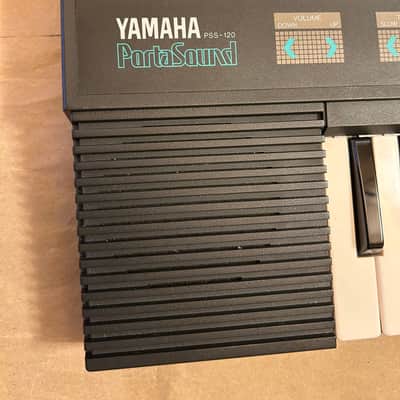 Yamaha PSS-120 PortaSound pss120 Synth Keyboard Made in Japan in Very Good Condition with Users Manual booklet image 4