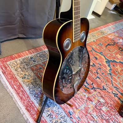 Regal RD-30T Round Neck Resonator Sunburst image 3