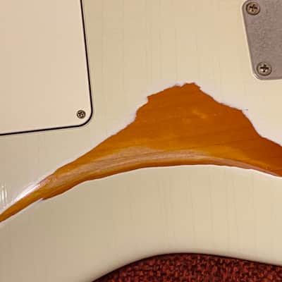 Suhr Classic S Antique 2018 - Olympic White over 3-tone Sunburst, heavy relic image 15