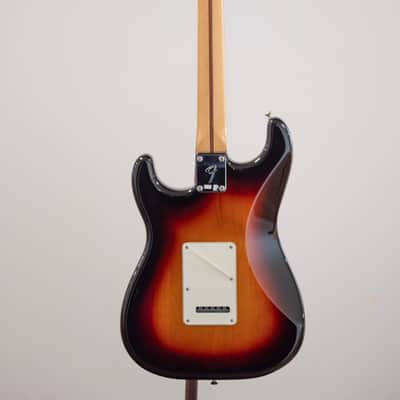 2019 Fender Player Series Stratocaster - in 3 Tone Sunburst image 21