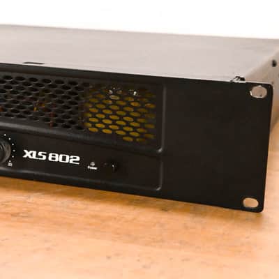 Crown XLS 802 2-Channel Power Amplifier CG010TJ image 2