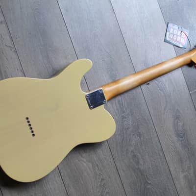 FENDER "NEW MODEL Limited Edition Vintera II Road Worn '60s Telecaster, Maple Fingerboard, Blonde" HARDCASE, 3, 30 KG image 2