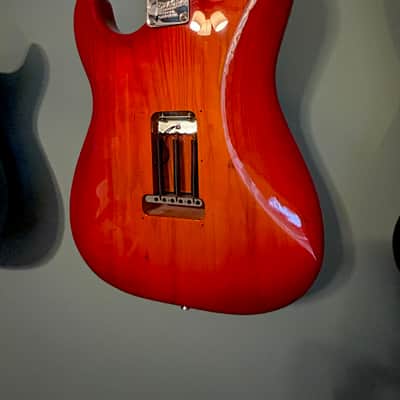 Fender American Elite Stratocaster MINT w/ OHSC image 2