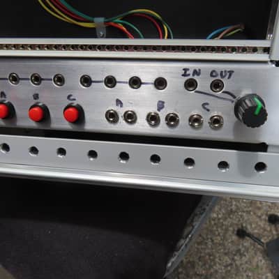 EURORACK CUSTOM BUILT MODULAR SYNTH SYSTEM in ROADCASE MINT! image 4