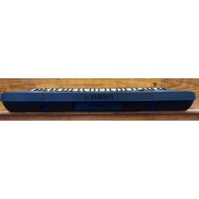 SECONDHAND Yamaha PSR-E273 61-Key Keyboard image 4
