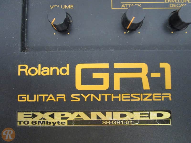 Roland GR-1 Guitar Synthesizer | Reverb