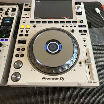 CDJ-3000-W DJ Multi-Player + DJM-900NXS2-W (Limited Edition White - DJ Equipment) image 9