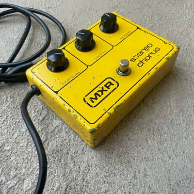 Vintage 1980 MXR Stereo Chorus guitar pedal mains powered 110v image 4